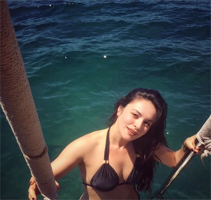 Ünlülerin 2017 tatil pozları