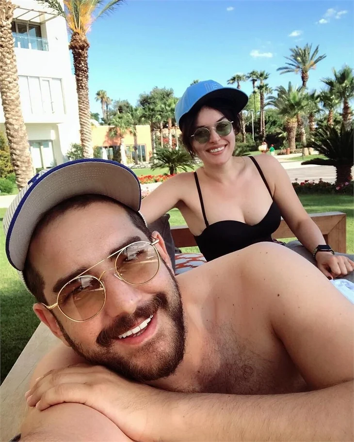 Ünlülerin 2017 tatil pozları