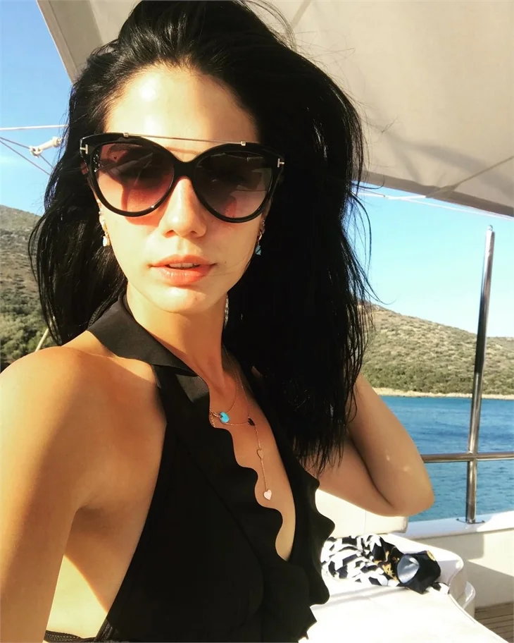 Ünlülerin 2017 tatil pozları