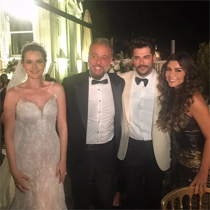 Yılın düğününde şıklık yarışı!