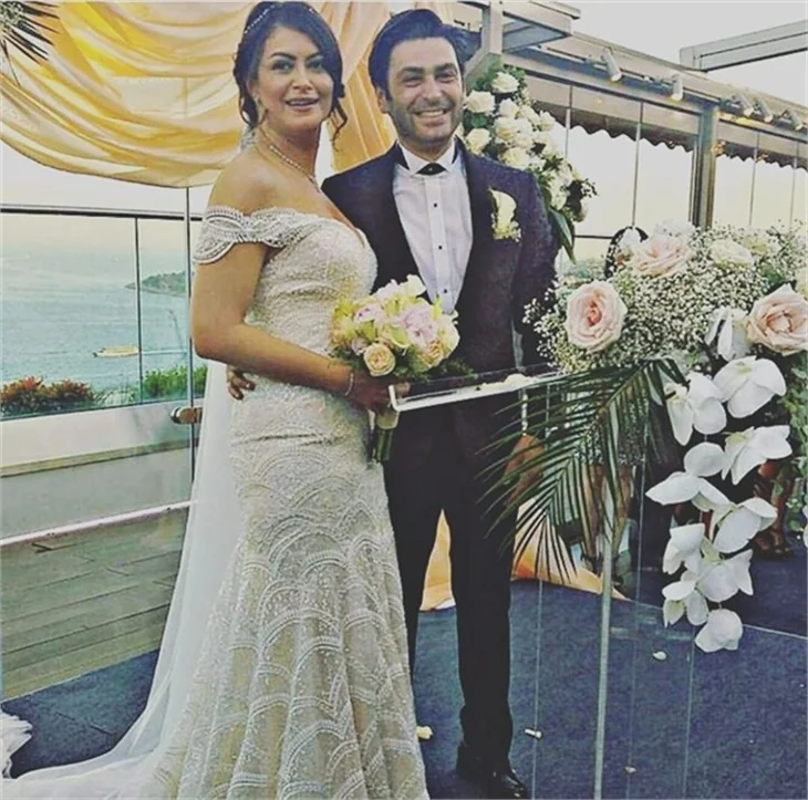 Ozan Akbaba ve Buket Arıkan evlendi!