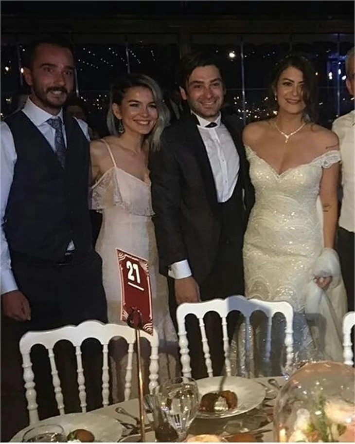 Ozan Akbaba ve Buket Arıkan evlendi!