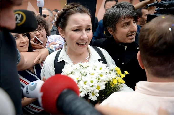 Deniz Seki aşkı böyle anlattı!