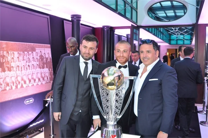 Beşiktaş şampiyonluğu görkemli bir balo ile kutladı
