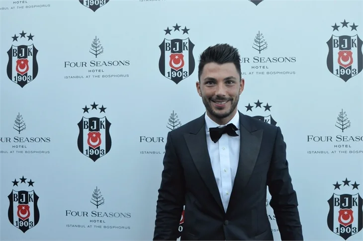 Beşiktaş şampiyonluğu görkemli bir balo ile kutladı
