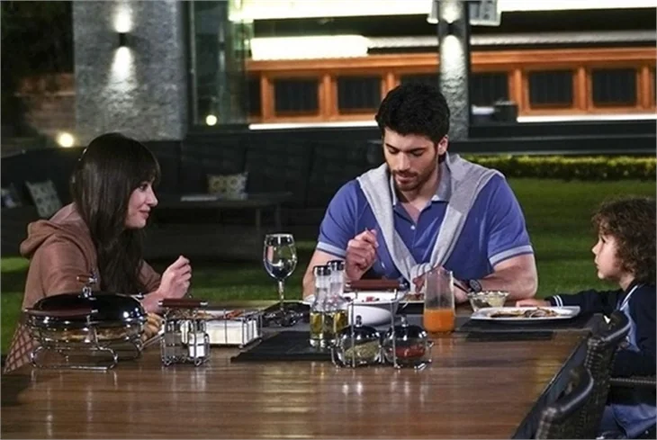 Dolunay dizisinde şok ayrılık!