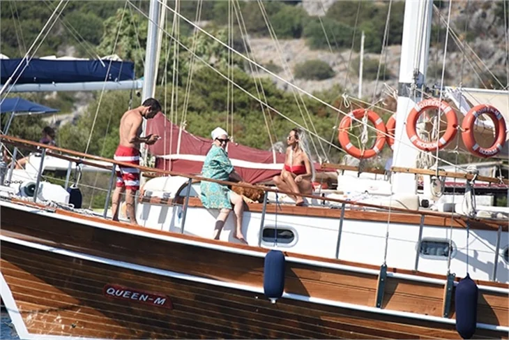 Teknede Didem şov!