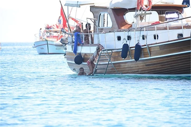 Teknede Didem şov!