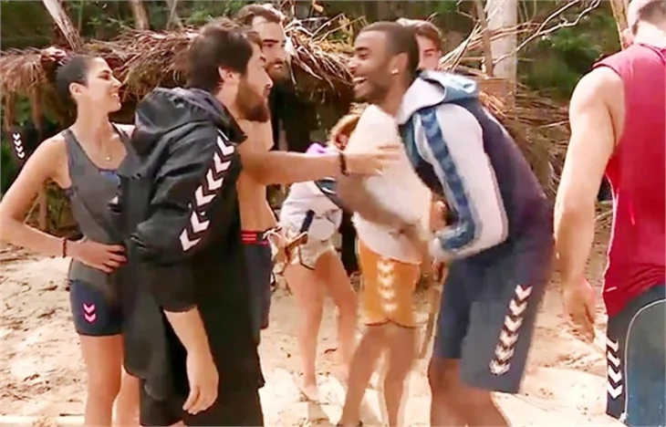 Survivor yarışmacısı Efecan Dianzenza evlendi!