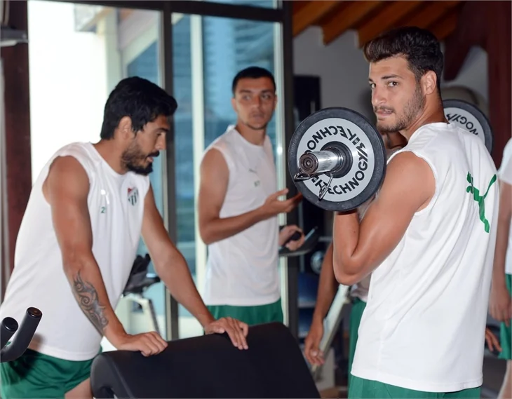 Bursaspor salonda çalıştı