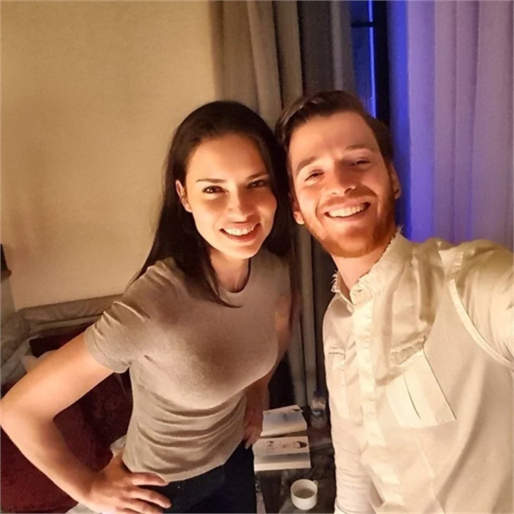 Metin Hara: Sevdiğim kadını öperim sana ne!
