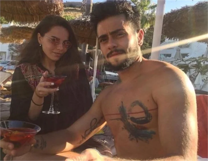 Rüzgar Erkoçlar'ın Bodrum romantizmi!
