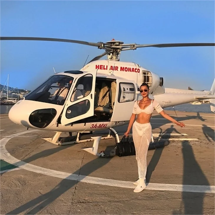 Bella Hadid'in sokak şıklığı!