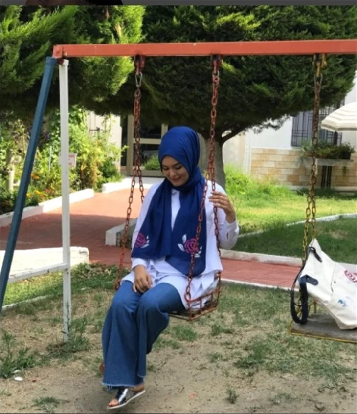 Gelin adayı Hanife kolay para kazanmanın yolunu buldu!
