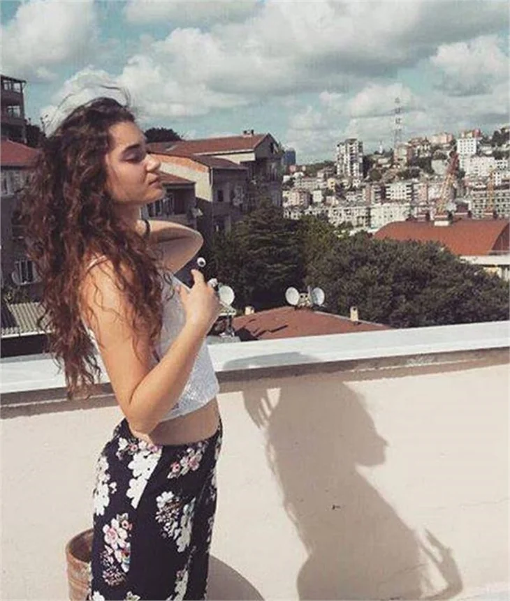 Bez Bebek'in çocuk yıldızı Sibel Kasapoğlu büyüdü!