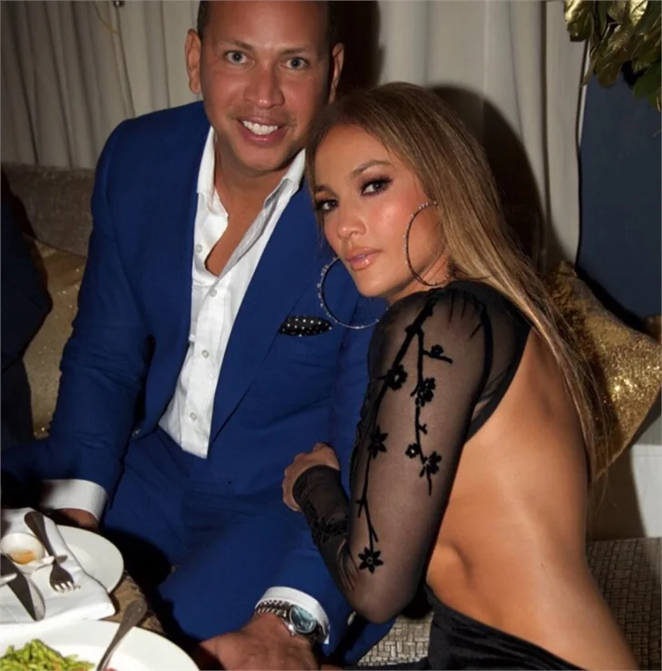 Jennifer Lopez yeni yaşını kutladı!