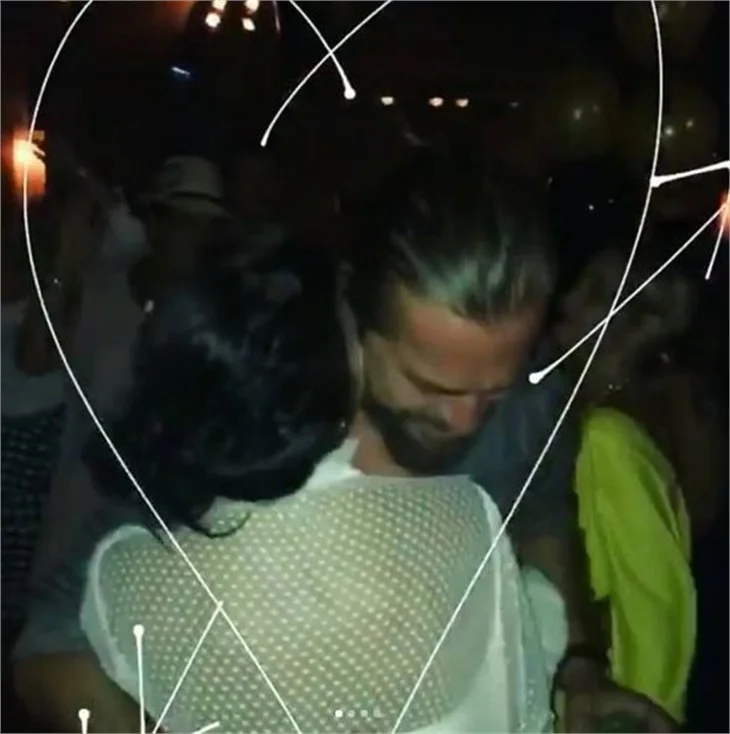 Engin Altan Düzyatan'a sürpriz parti