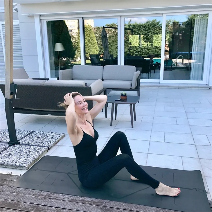Demet Şener takipçisini fena bozdu!