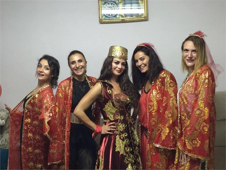 Zeynep Aydemir evleniyor!