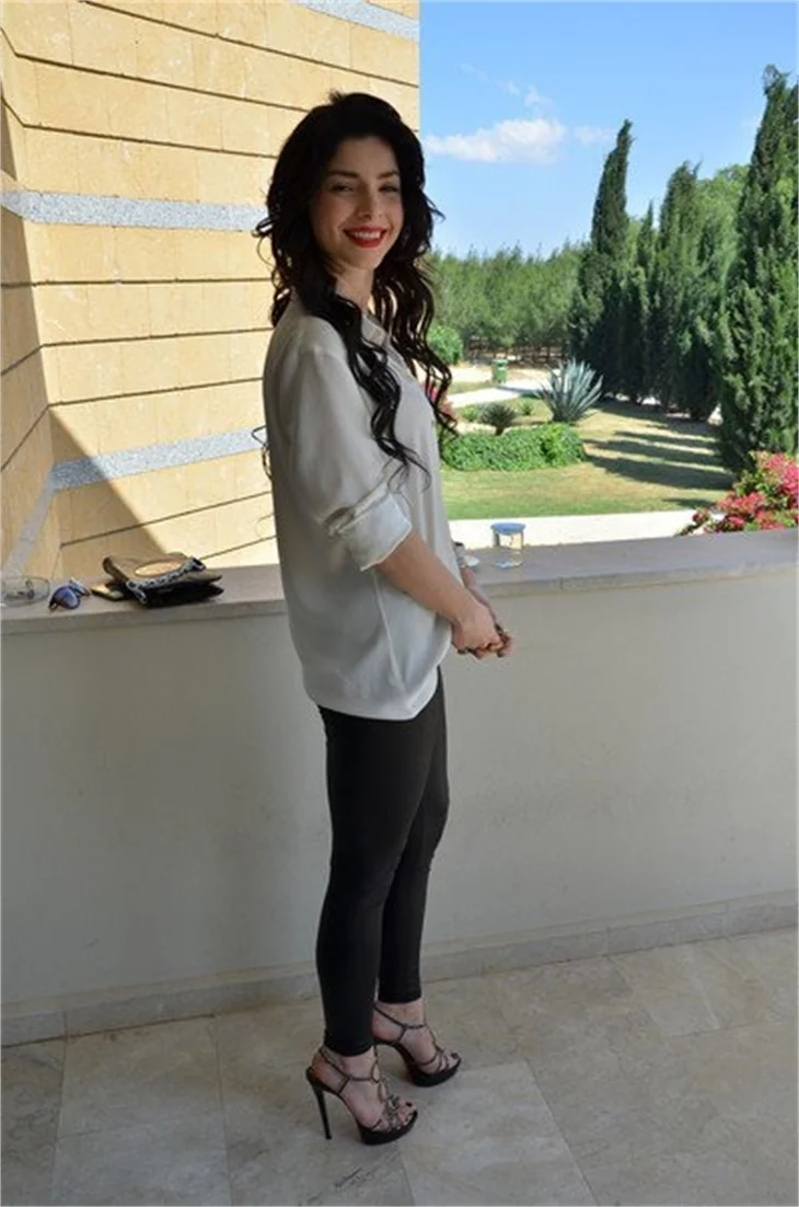 Merve Boluğur: Mikonos’a gitmem, yurdumda kalırım