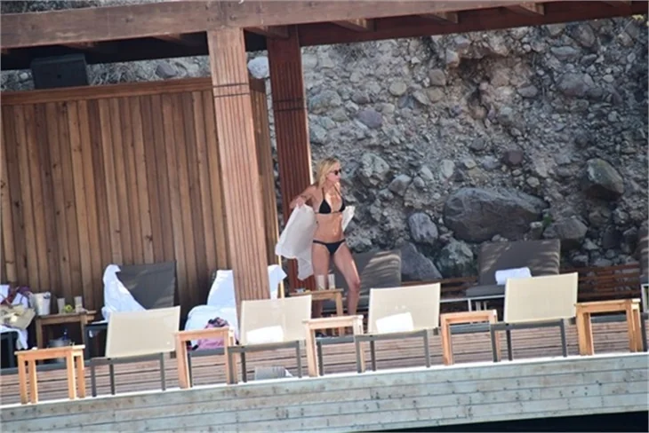 Elif Dürüst Bodrum'a damga vurdu!
