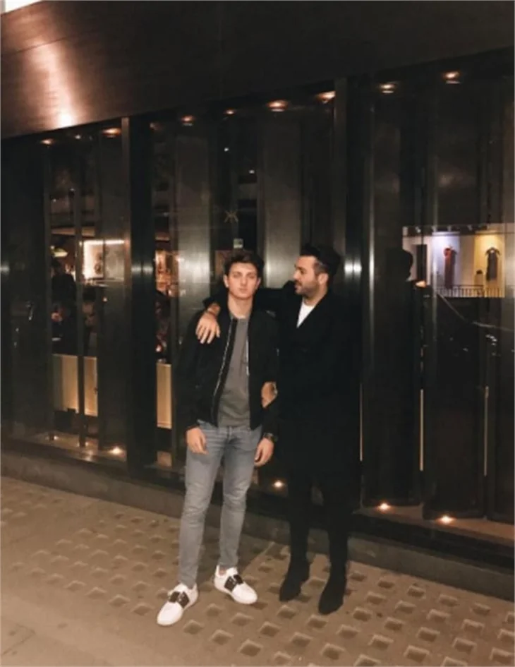 Sibel Can'ın oğlu boyunu geçti!