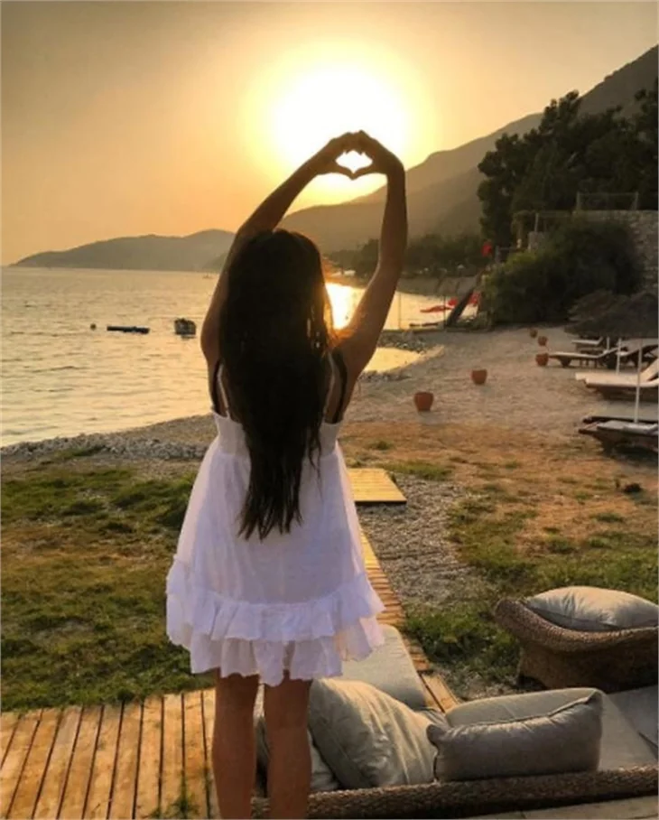Merve Sevi ve Çalkan Algün'ün balayından ilk pozlar geldi!