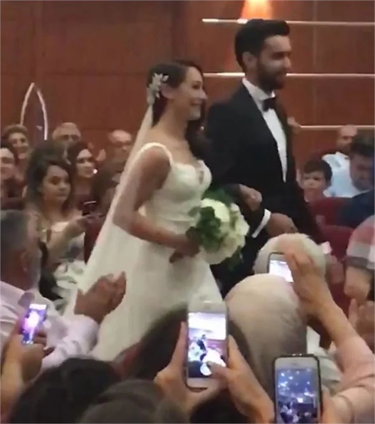 Doğulu Ailesi'nin düğünü, Deniz Doğulu evlendi!
