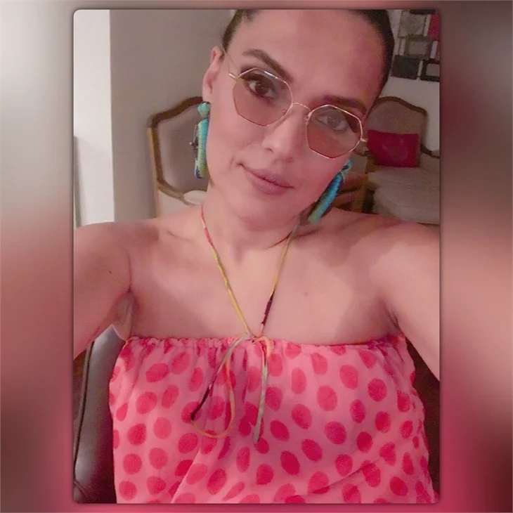 Demet Akalın hamile mi? Kafaları karıştıran yorum...
