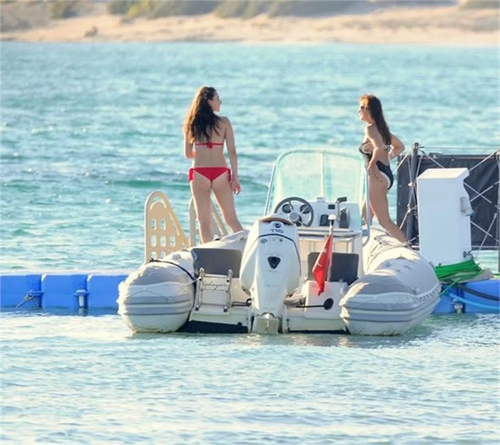 Kız kıza tatil!