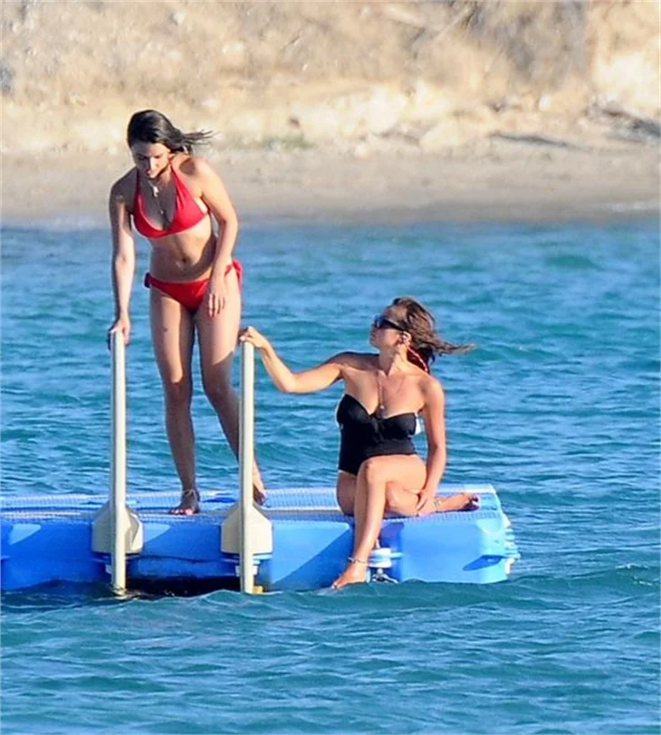 Kız kıza tatil!