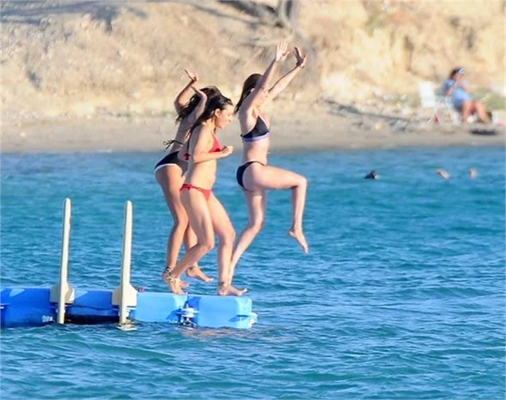 Kız kıza tatil!