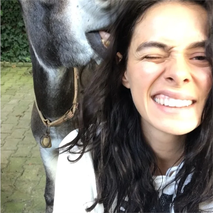 Özge Özpirinçci: Zilli çok komiksin!