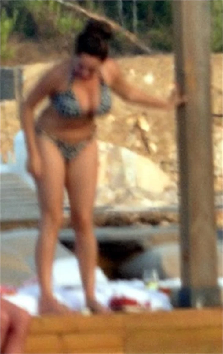 Kelly Brook, Bodrum'da çocuklar gibi eğlendi!