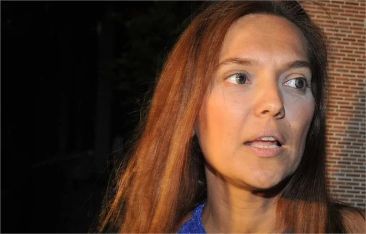 Demet Akalın'dan takipçisine sert yanıt!
