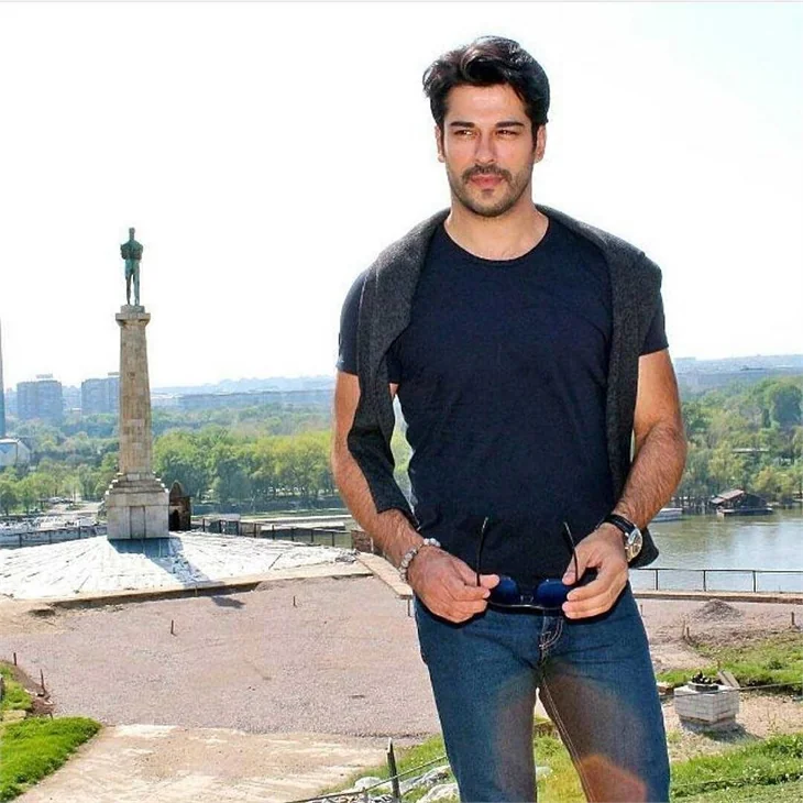 Burak Özçivit ekranlara ne zaman dönecek?