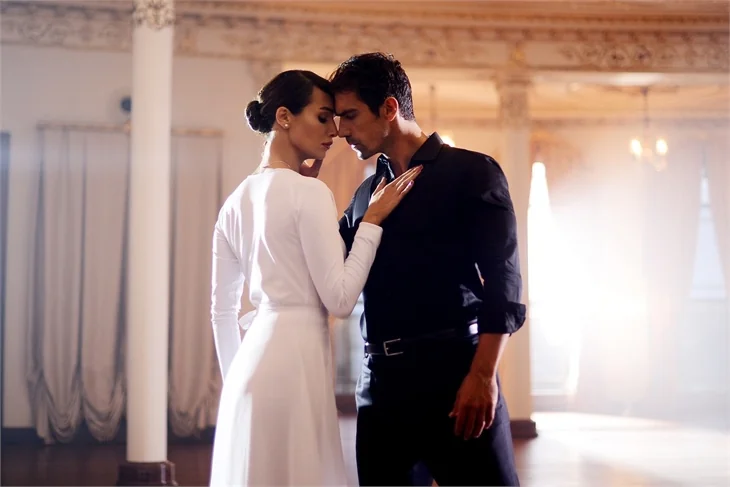 Siyah Beyaz Aşk'a tango damgası!