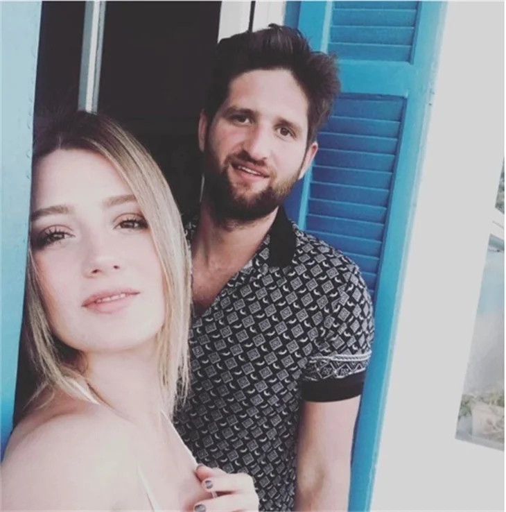 Gizem Karaca kuralı bozdu!
