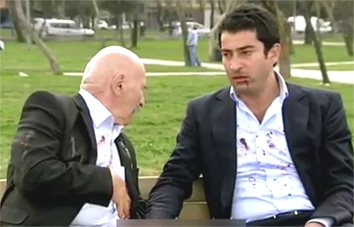 Ezel dizisinde yıllar sonra fark edilen hata!