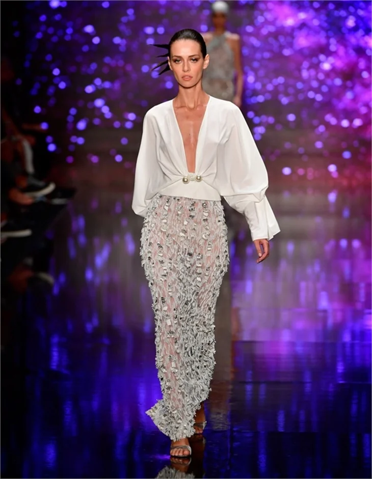 Fashion Week İstanbul'da Özgür Masur defilesi!