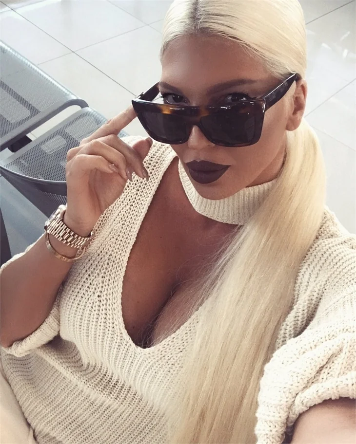 Jelena Karleusa, 13 yıl öncesine götürdü...