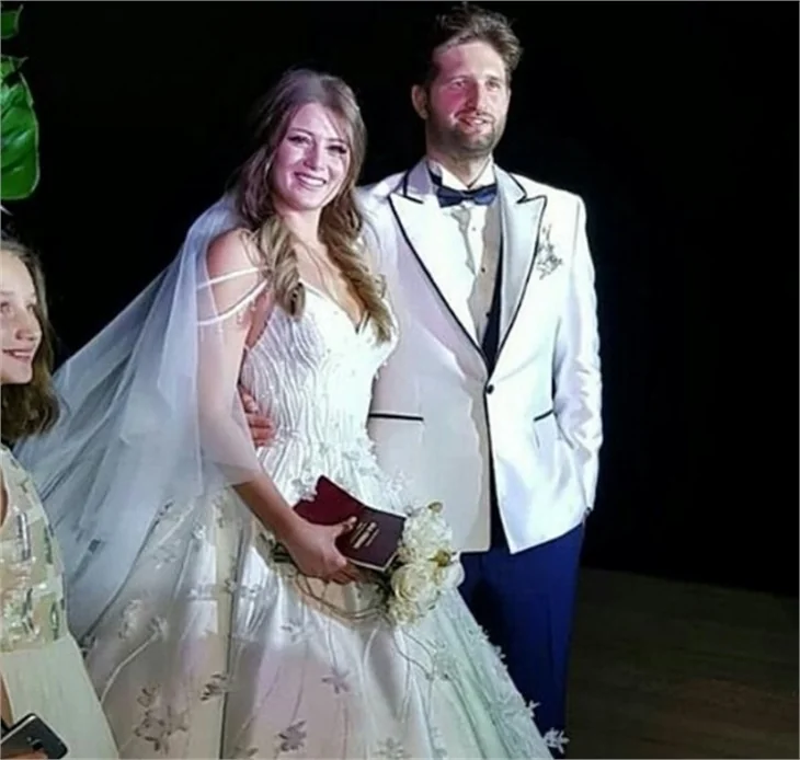 Gizem Karaca ile Kemal Ekmekçi evlendi!