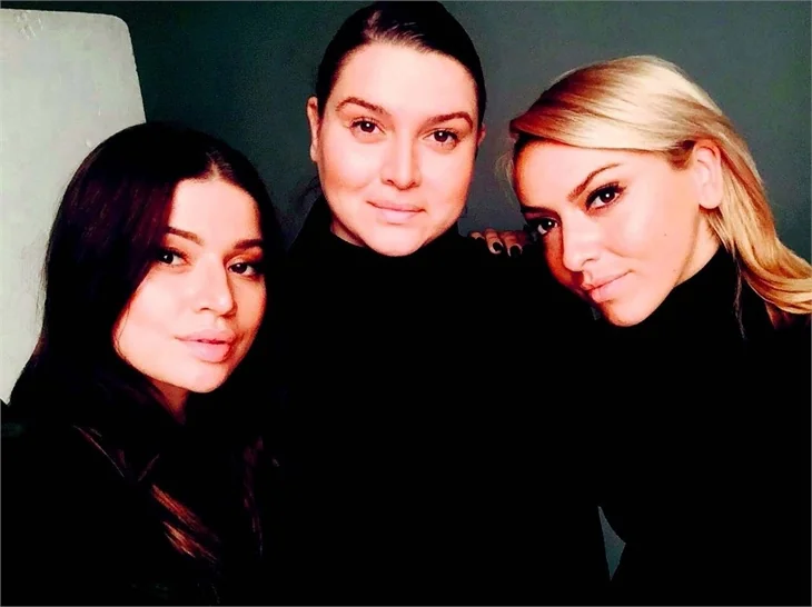 Hadise'ye anne uyarısı!