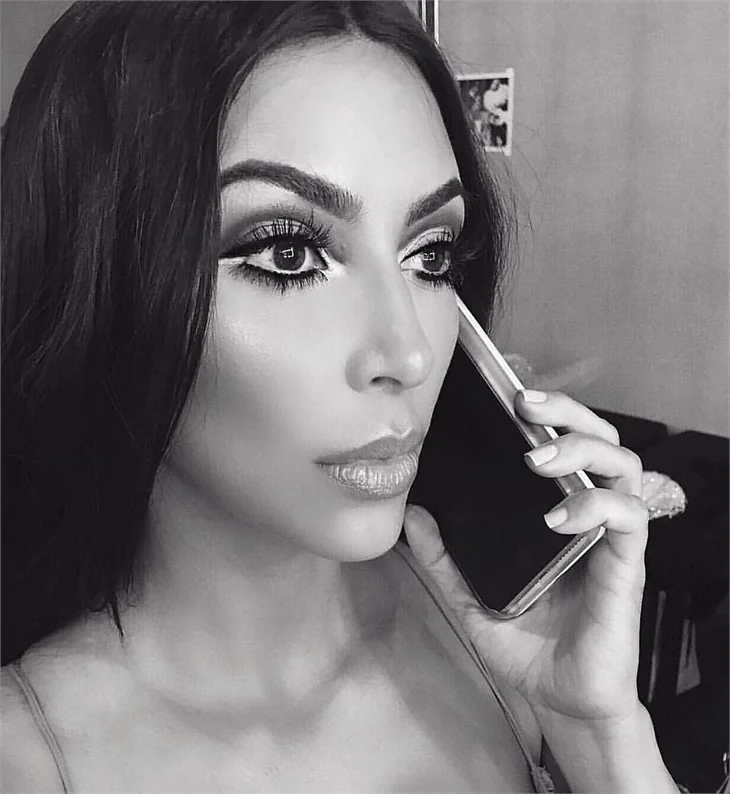 Kim Kardashian tarzını konuşturdu!