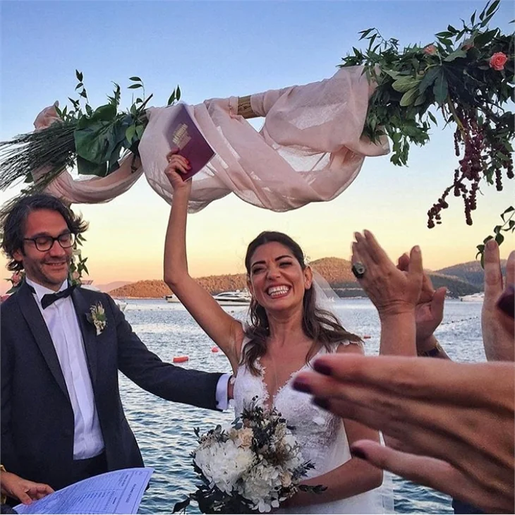 Ceren Moray, Fransız sevgilisi Nicco ile evlendi!