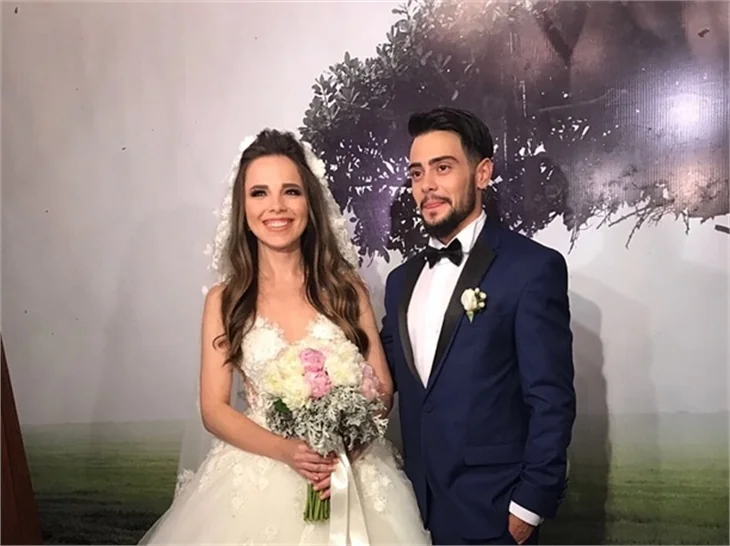 Rüzgar Erkoçlar ve Tuğba Beyazoğlu evlendi!