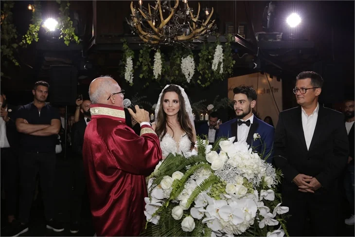 Rüzgar Erkoçlar ve Tuğba Beyazoğlu evlendi!