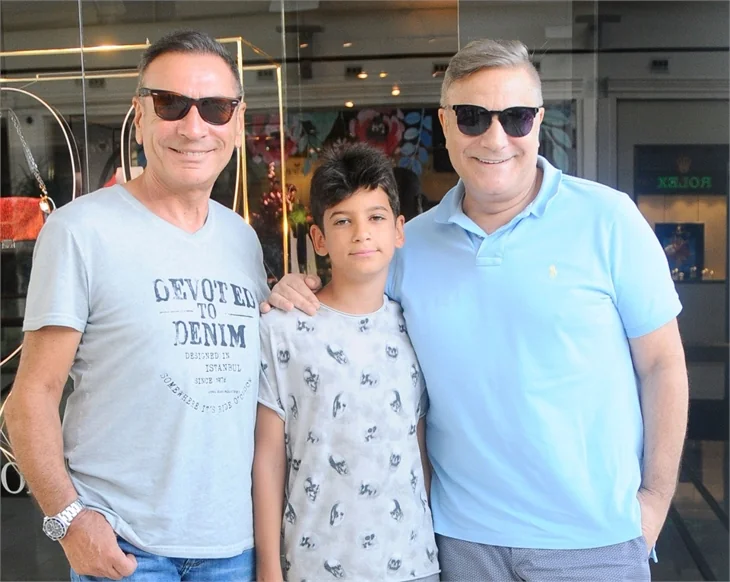 İşte ünlülerin kardeşleri...