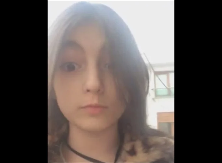 İşte ünlülerin kardeşleri...