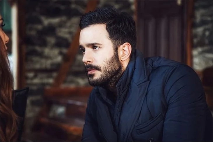 İşte ünlülerin kardeşleri...
